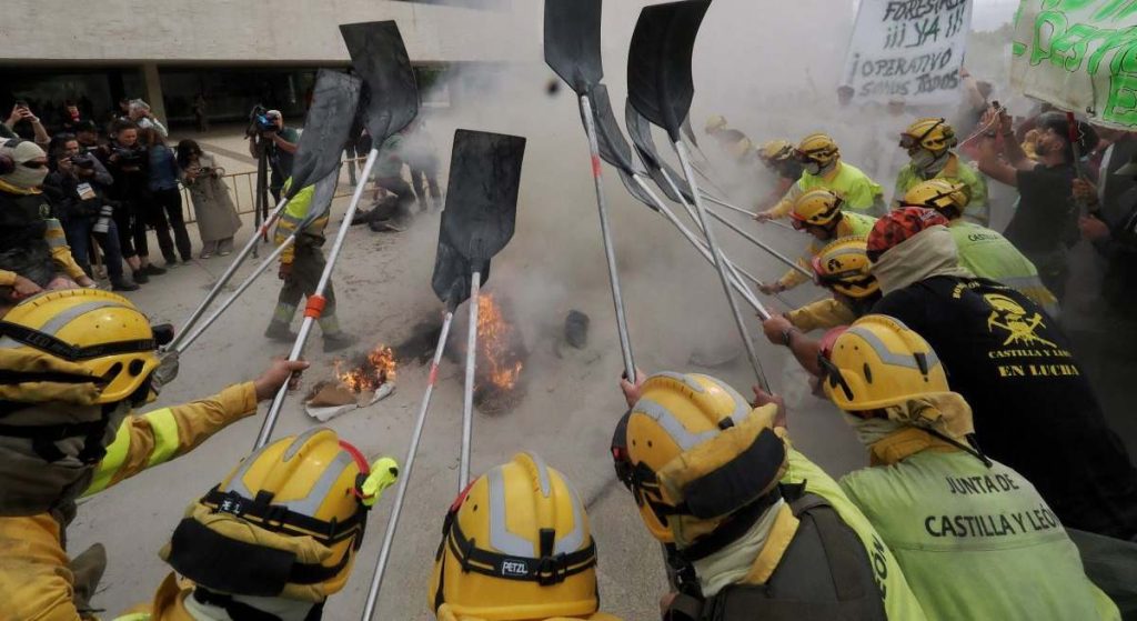 Incendios: El PSOE acusa a Mañueco de no ejecutar el 74% del presupuesto para prevención