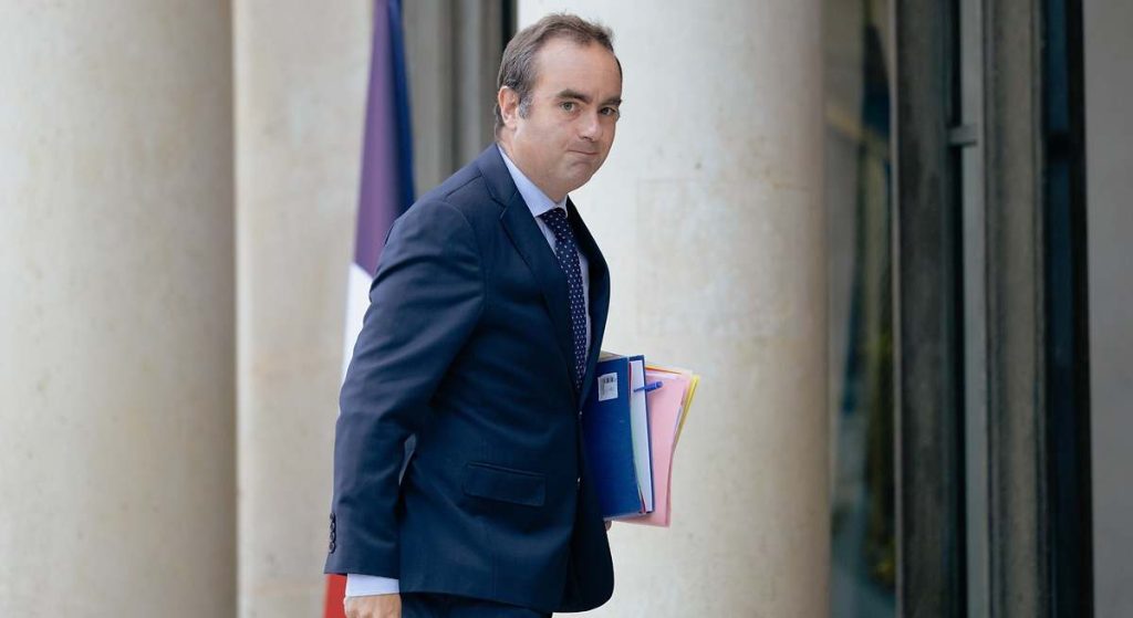 Lecornu baraja una nueva tasa a los ricos para salvar sus Presupuestos en octubre