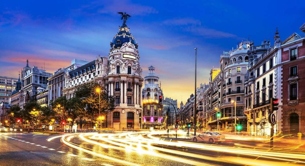 Madrid seguirá siendo el motor económico de España con un crecimiento del 3,3% en 2025 gracias a la fuerte inversión y el empleo