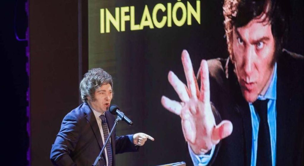 Argentina se acerca a su ‘suelo’ de inflación: por qué bajar del 30% es un reto descomunal para Milei