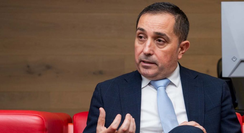 El presidente de BBK, Xabier Sagredo, cierra etapa y deja el cargo «por motivos profesionales»