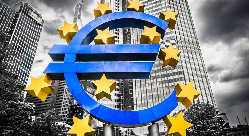 La bendita paradoja de Europa: por qué cuantos más bonos emite la Unión Europea, menos paga por su deuda