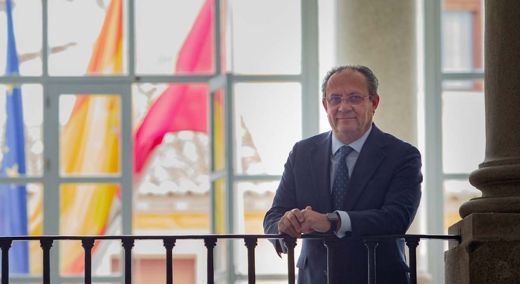 Juan Alfonso Ruiz Molina, consejero de Hacienda de Castilla-La Mancha: «No habrá una reunión bilateral con Montero si no revela los datos de la nueva financiación»