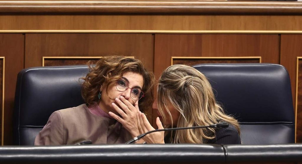 Hacienda ofrece a las empresas una reducción en el Impuesto de Sociedades que compense la subida del SMI
