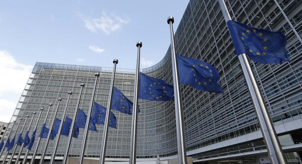 Bruselas flexibilizará las reglas fiscales para pagar las medidas en energía