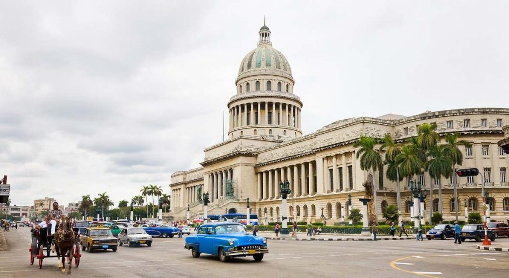 Cuba sube el salario mínimo un 53% pero no alcanza para vivir: ¿Qué puede comprarse un cubano con su sueldo?