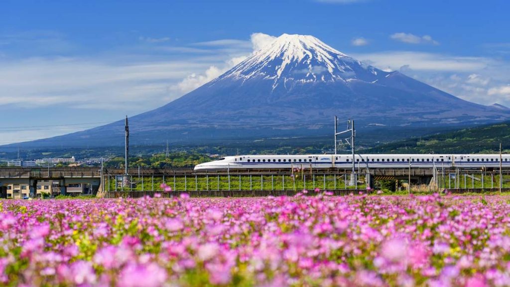 Se rompe el histórico paradigma de Japón y la deuda: su economía es como dos trenes que van a colisionar a cámara lenta de forma casi inevitable